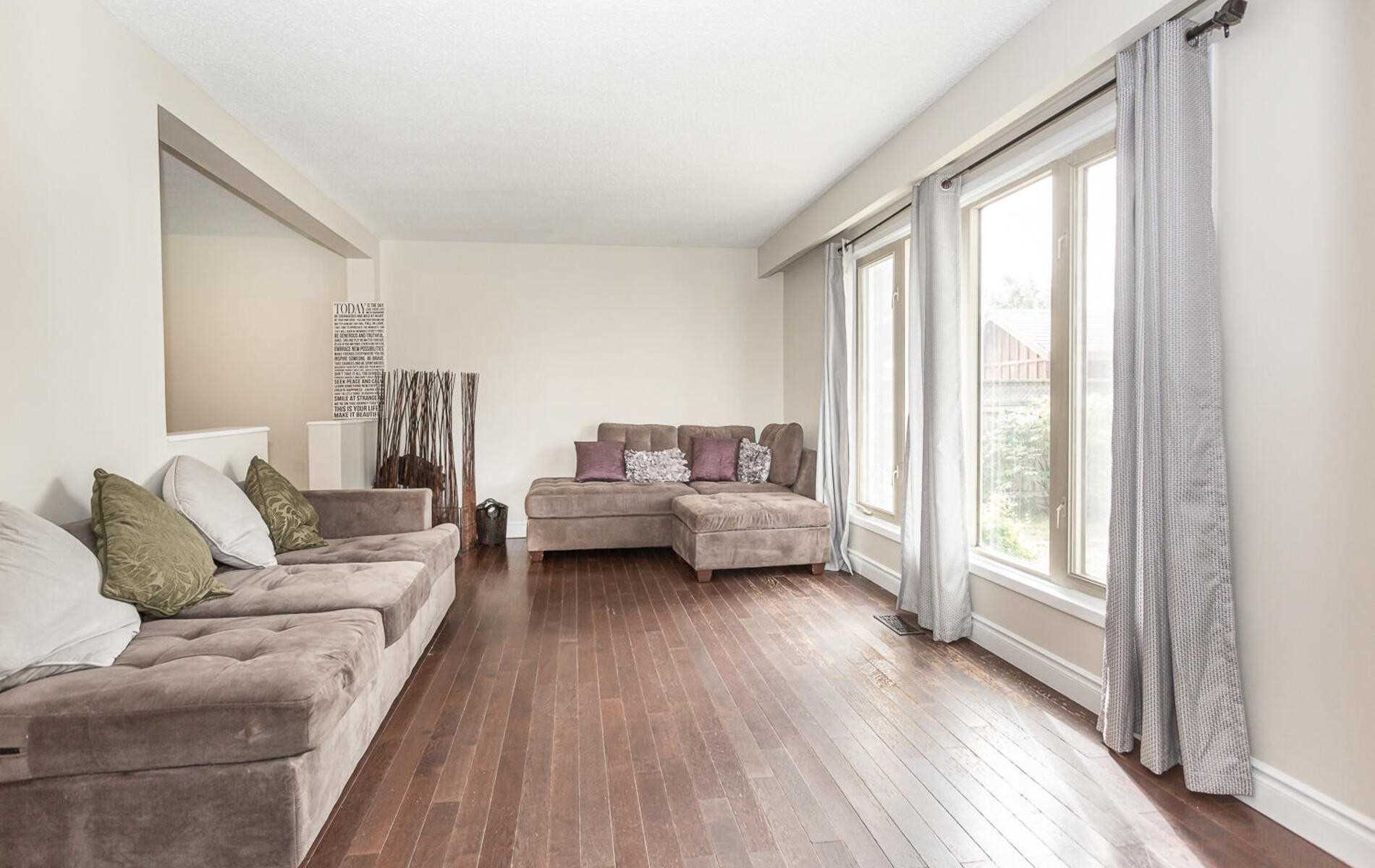 28 Storey Dr