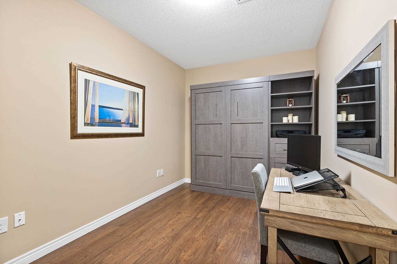 383 Main St E, #114