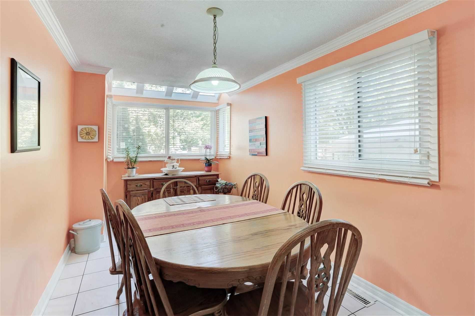 Listing W5372516 - Large Photo # 7