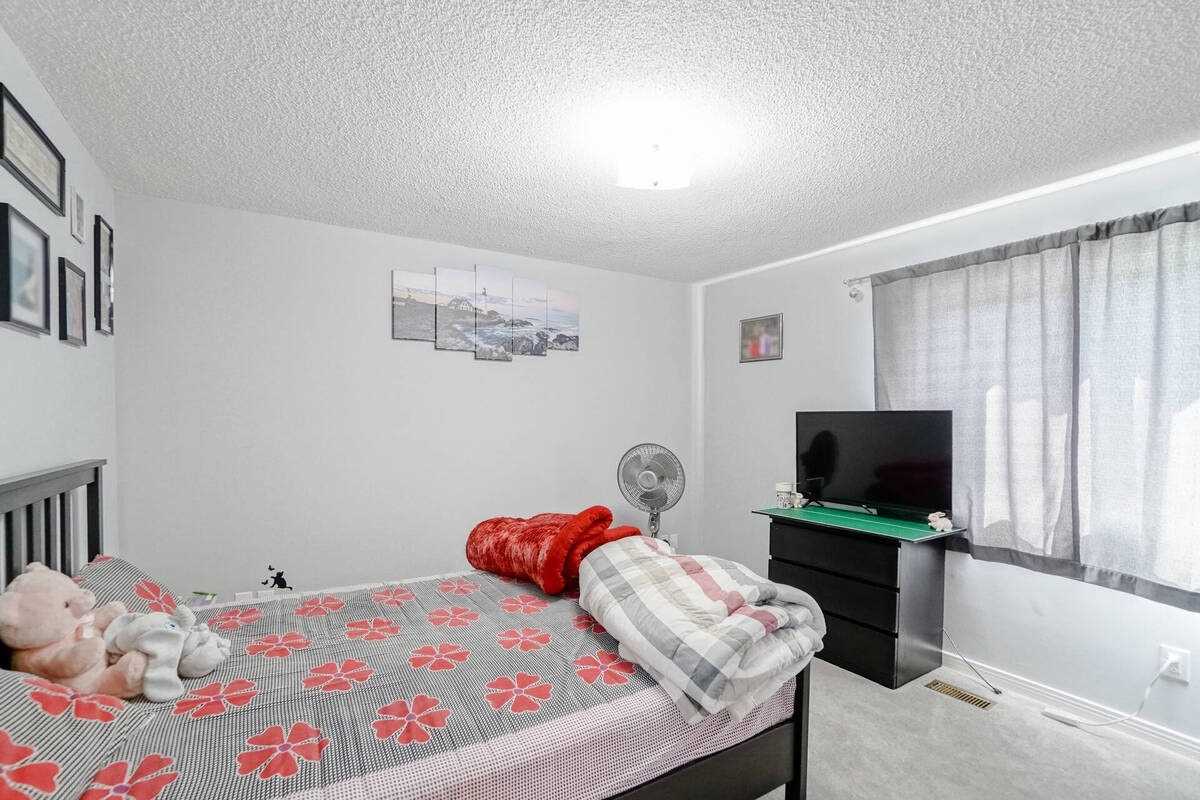 7 Keily Cres