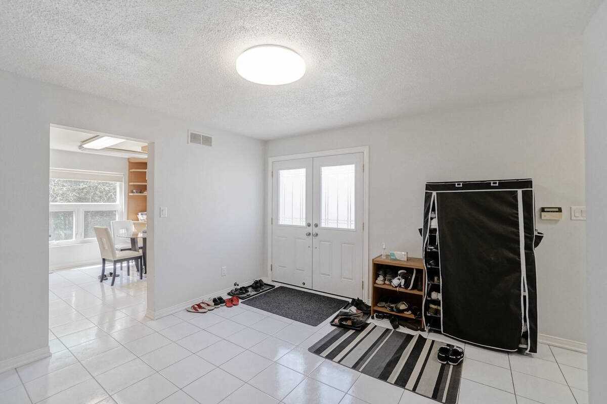 7 Keily Cres