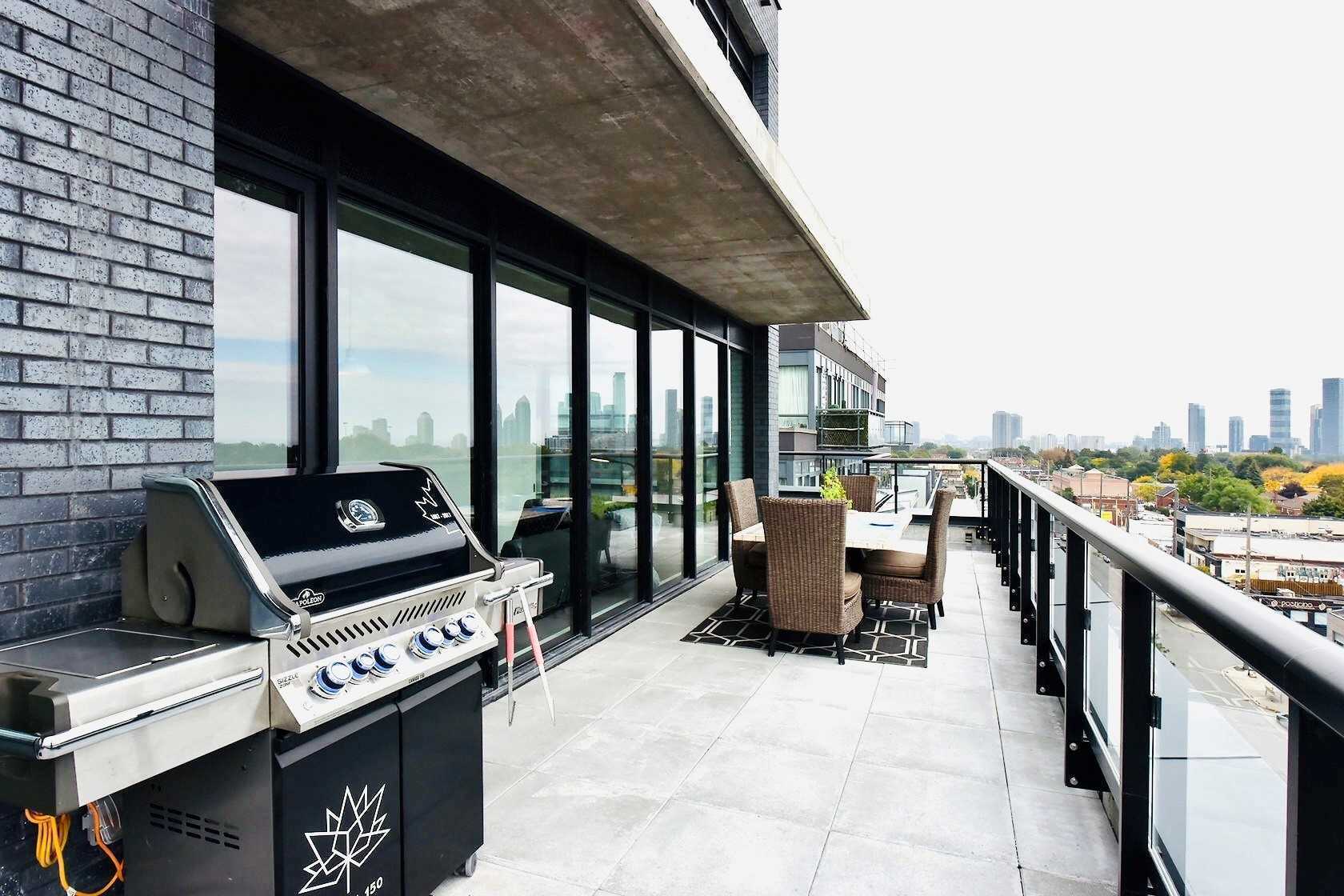 7 Smith Cres, #709