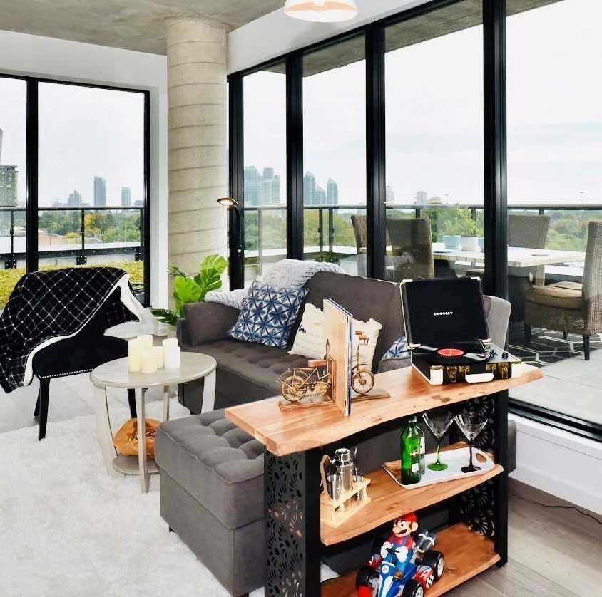 7 Smith Cres, #709