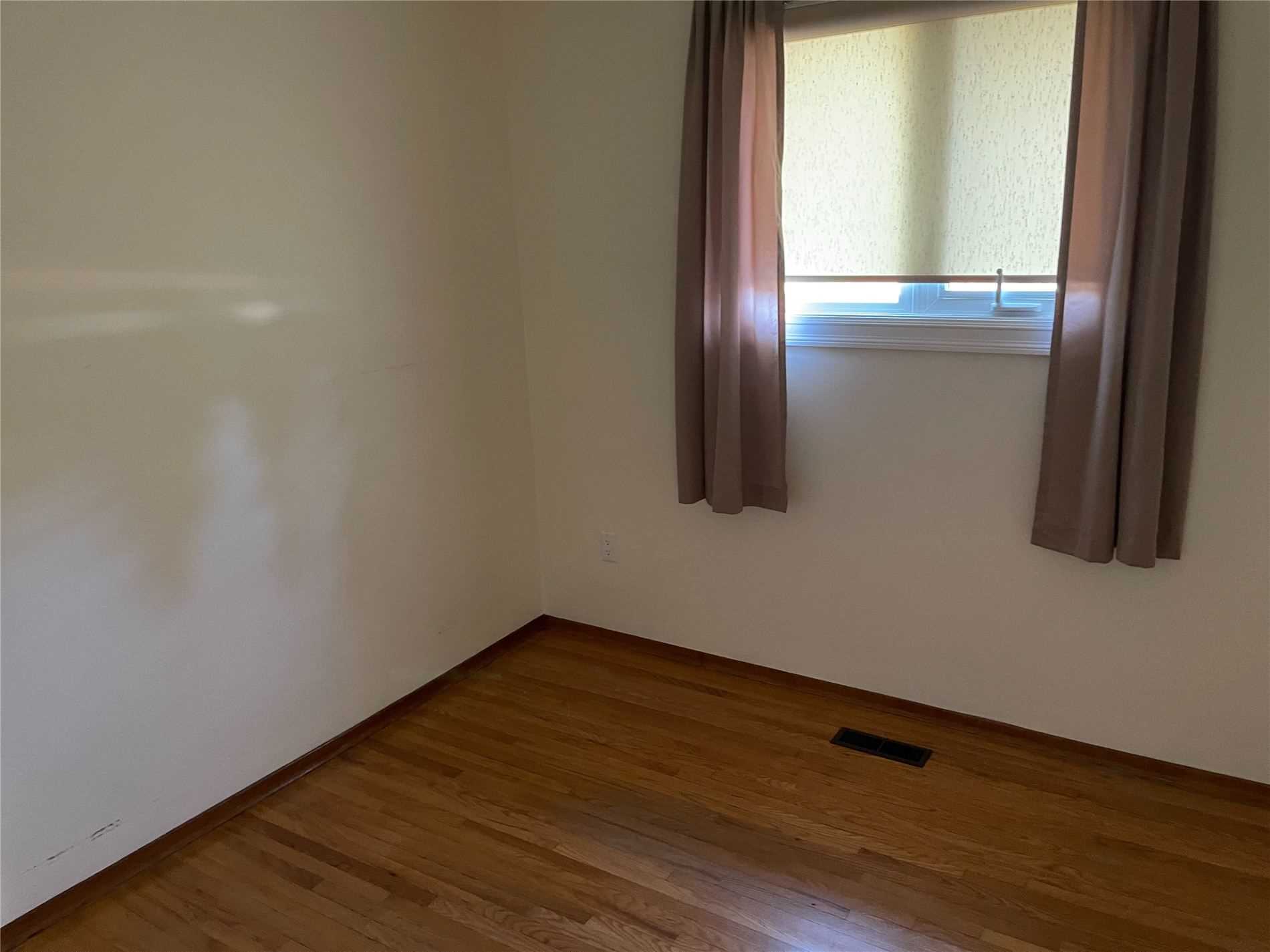 58 Parkview Dr