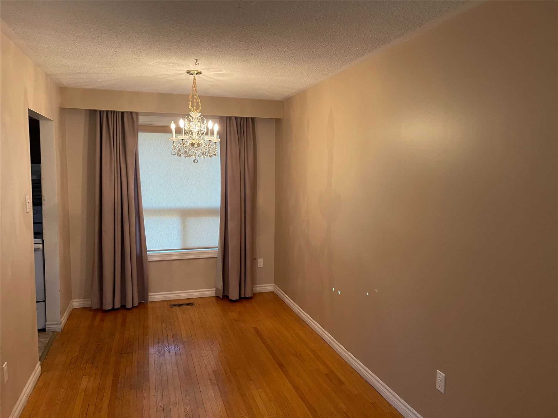 58 Parkview Dr