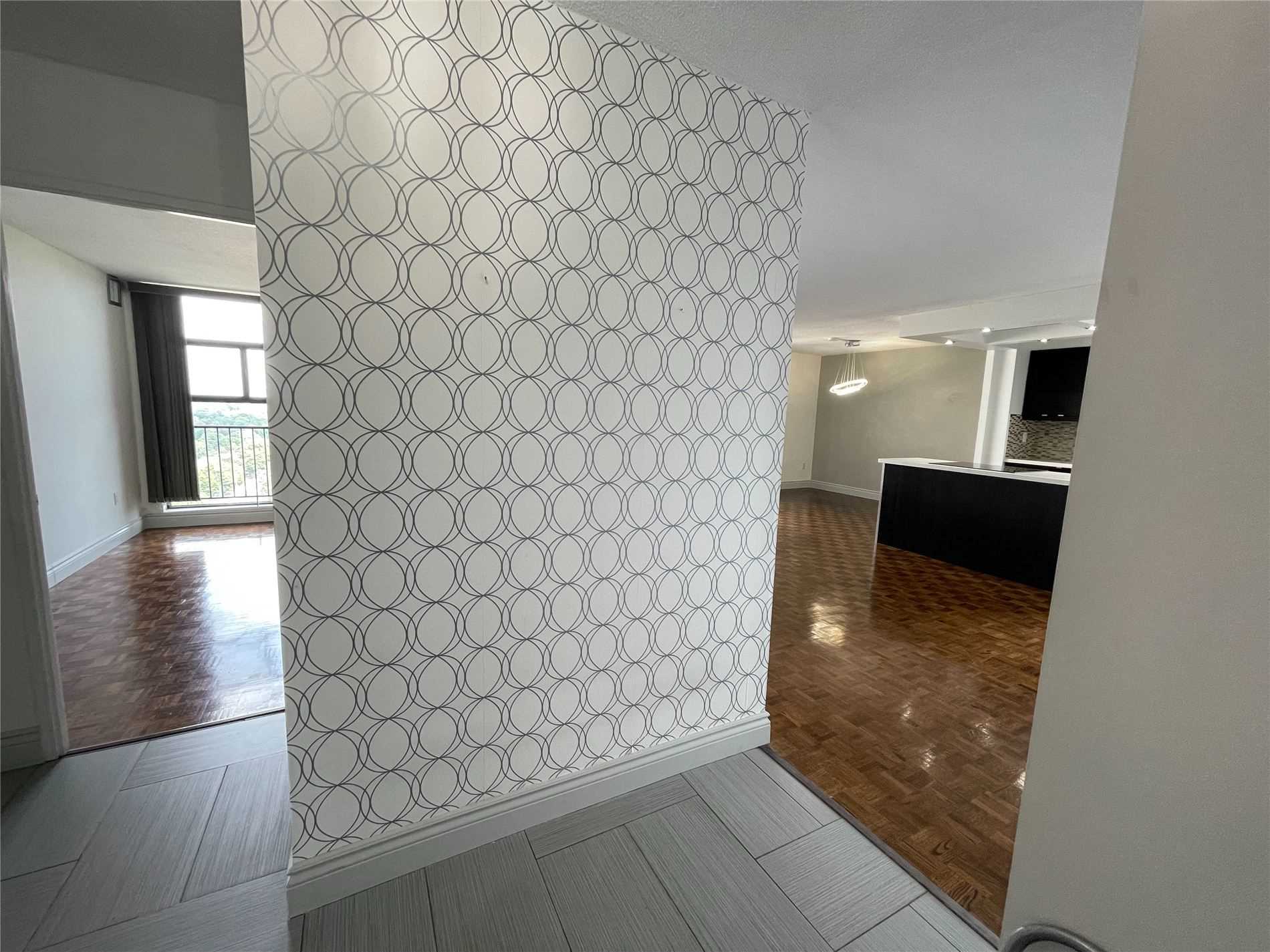 Listing W5379997 - Large Photo # 37