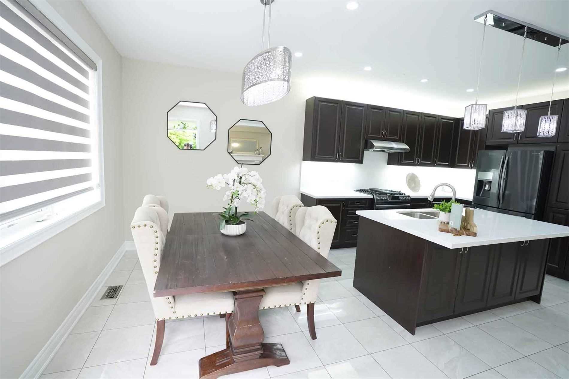 42 Brookwater Cres