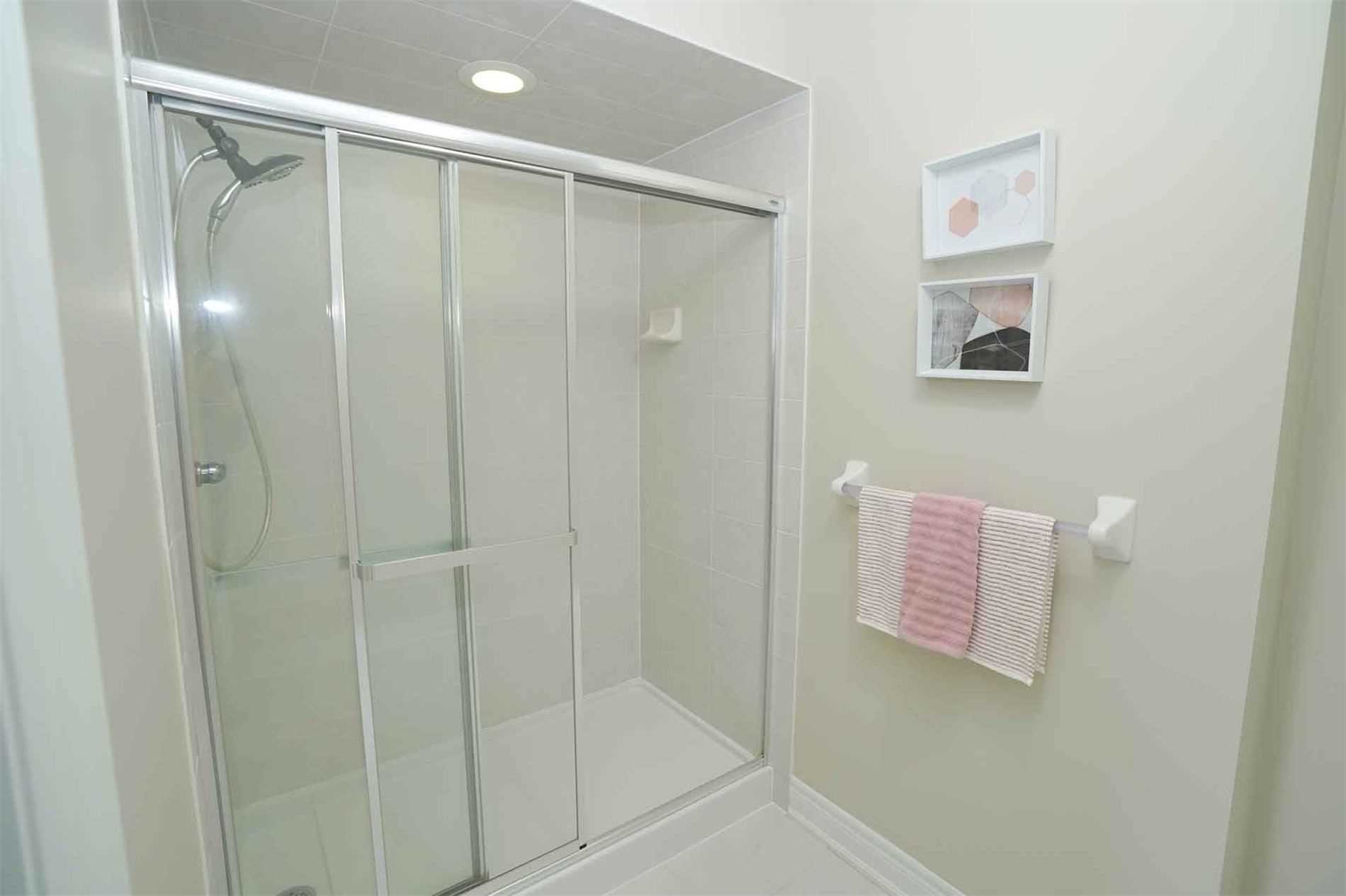42 Brookwater Cres