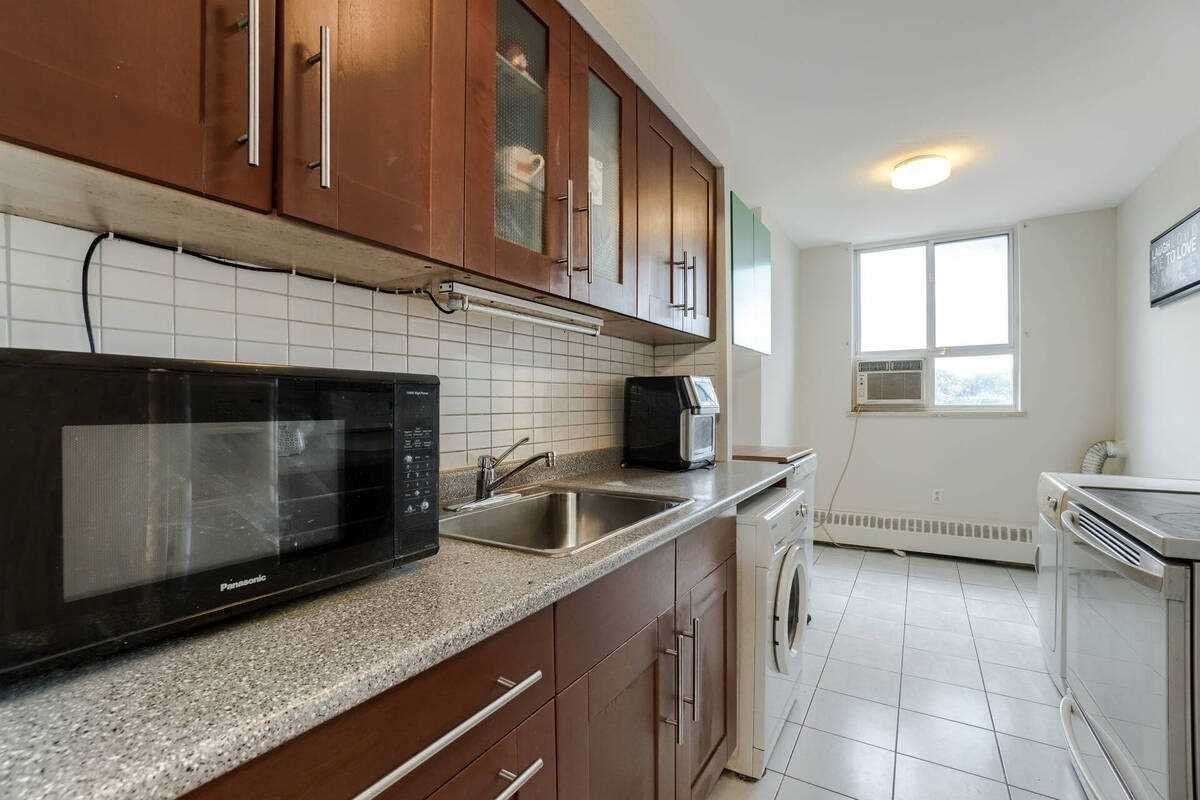 1625 Bloor St E, #515