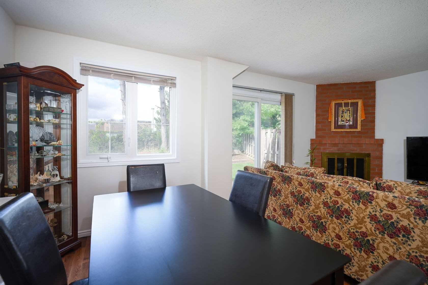 6 Peggy Crt