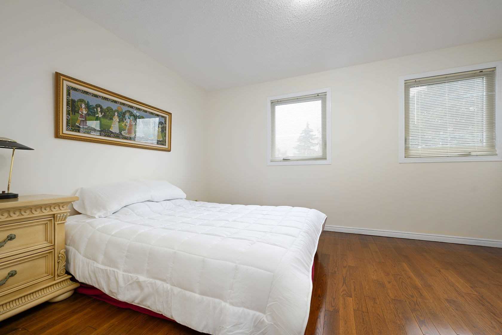 6 Peggy Crt