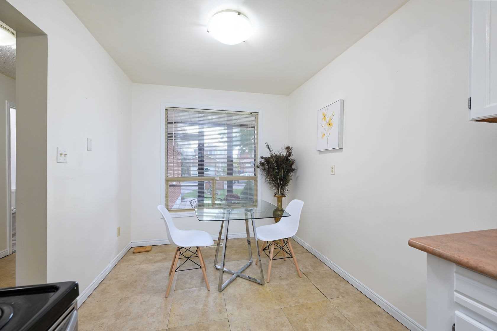 6 Peggy Crt