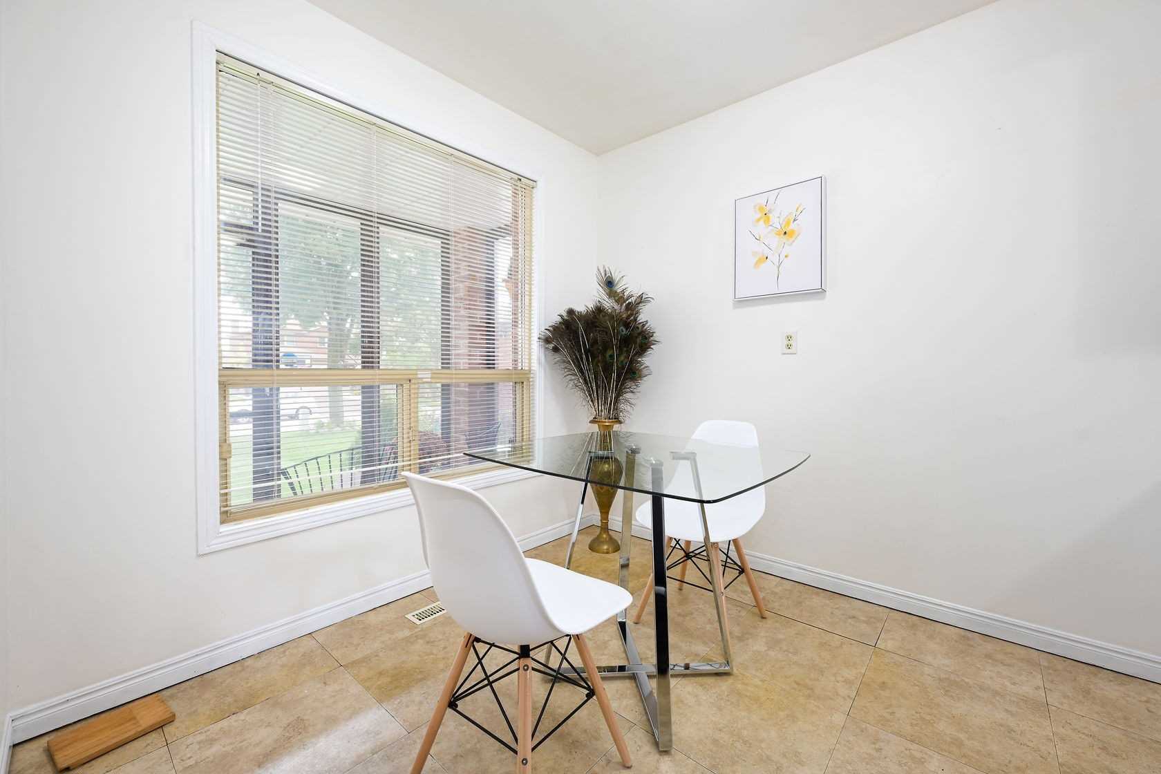 6 Peggy Crt