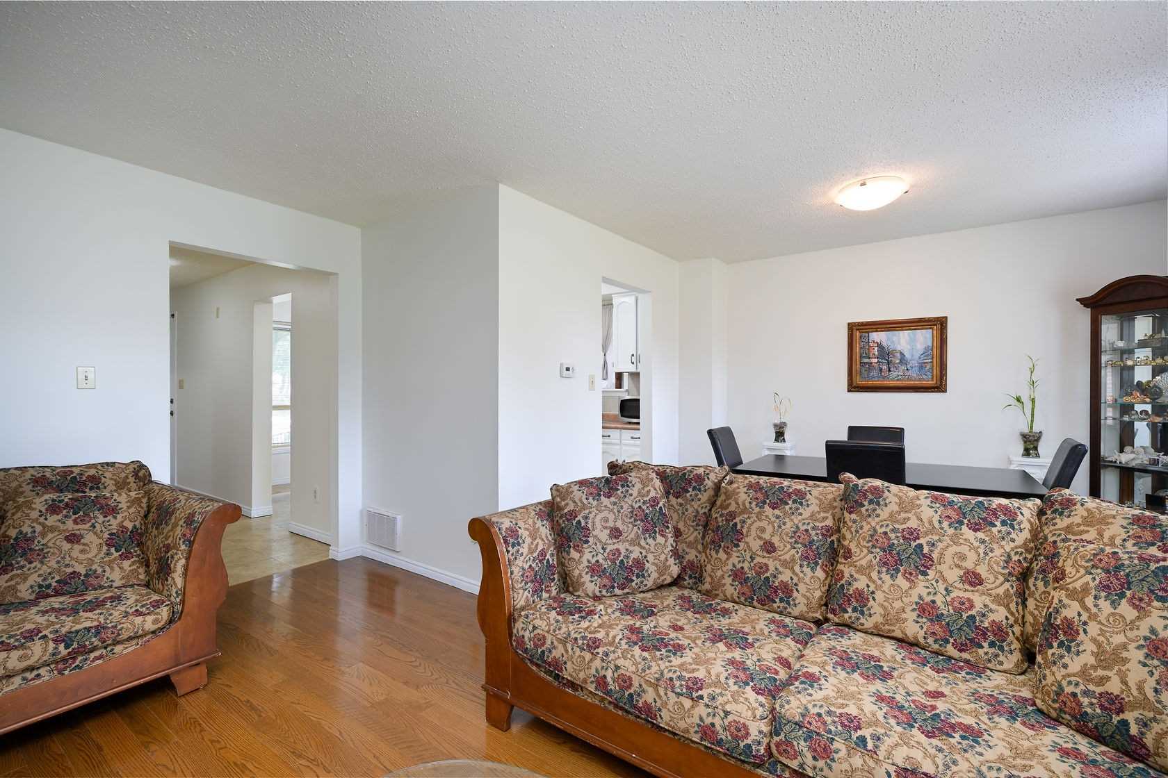 6 Peggy Crt