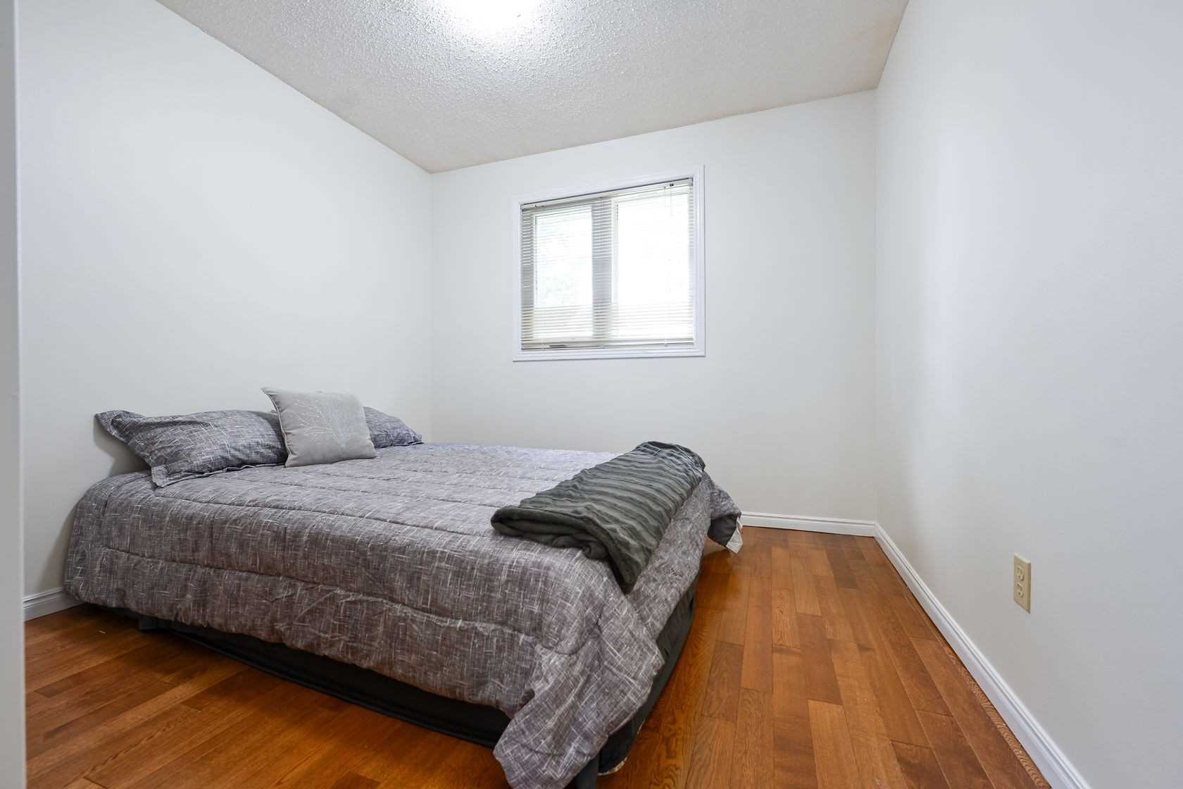6 Peggy Crt