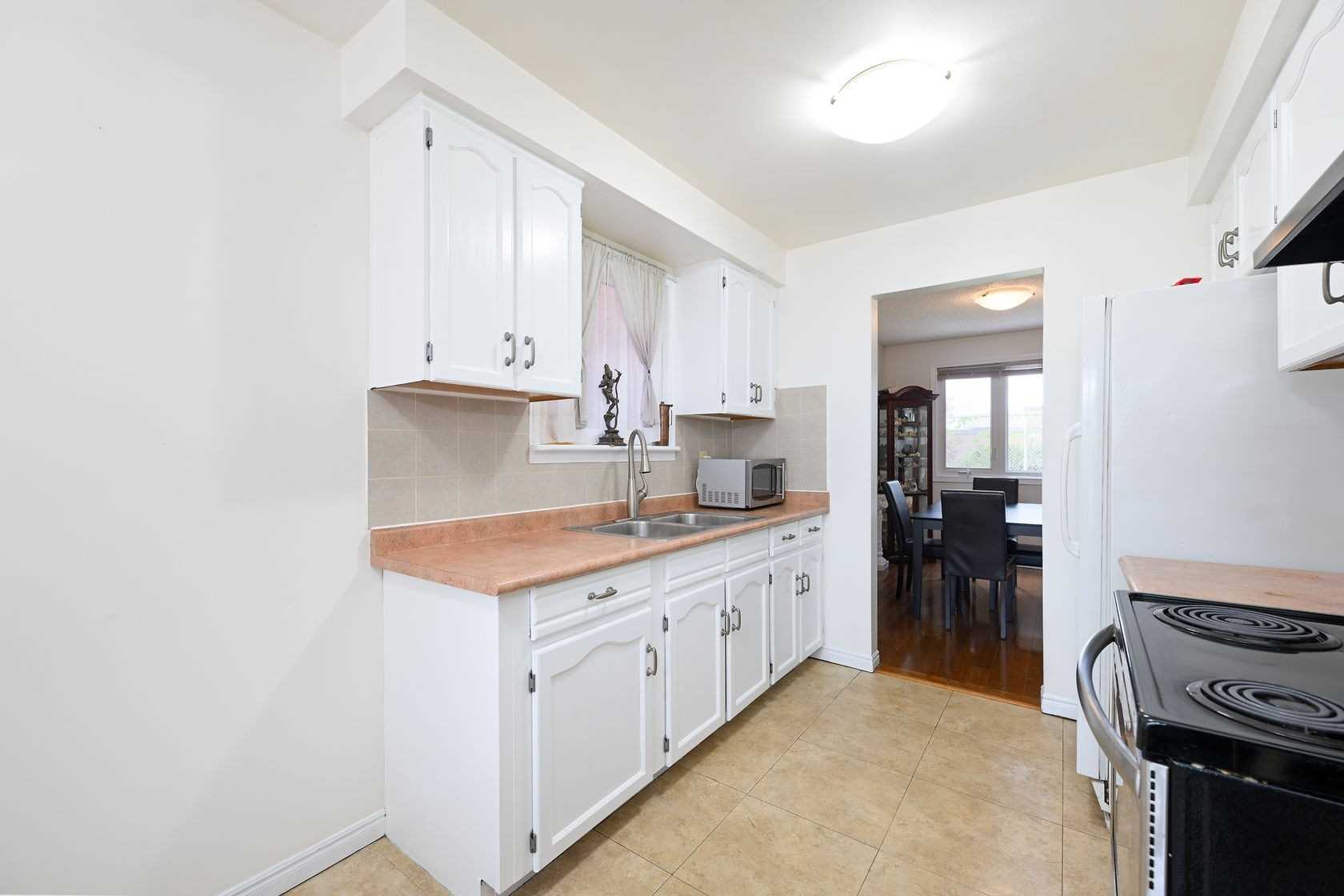 6 Peggy Crt