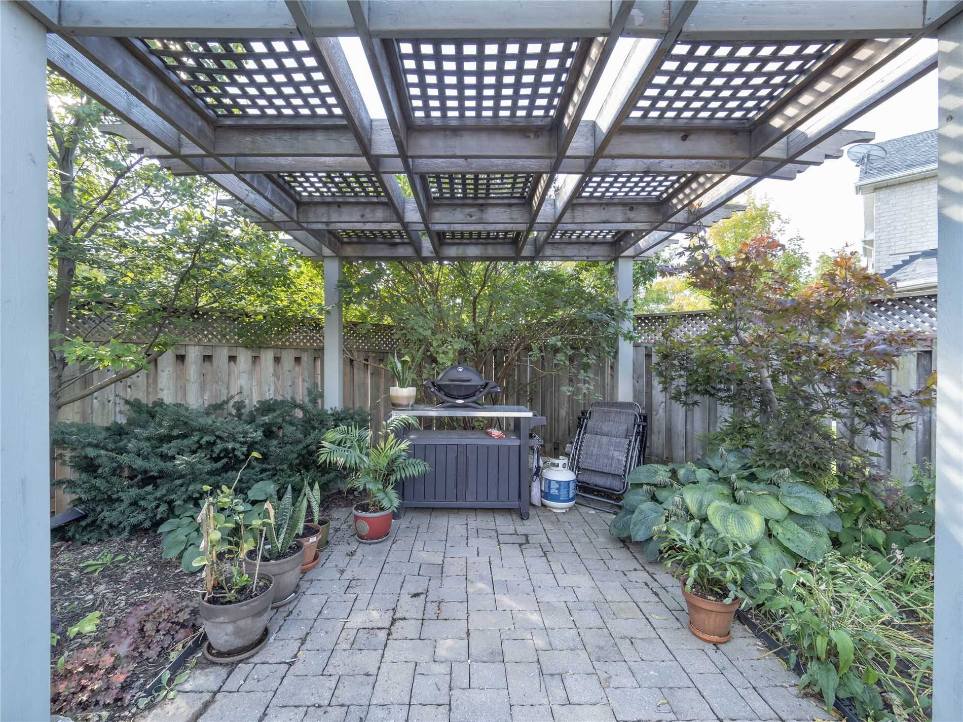 48 Harding St