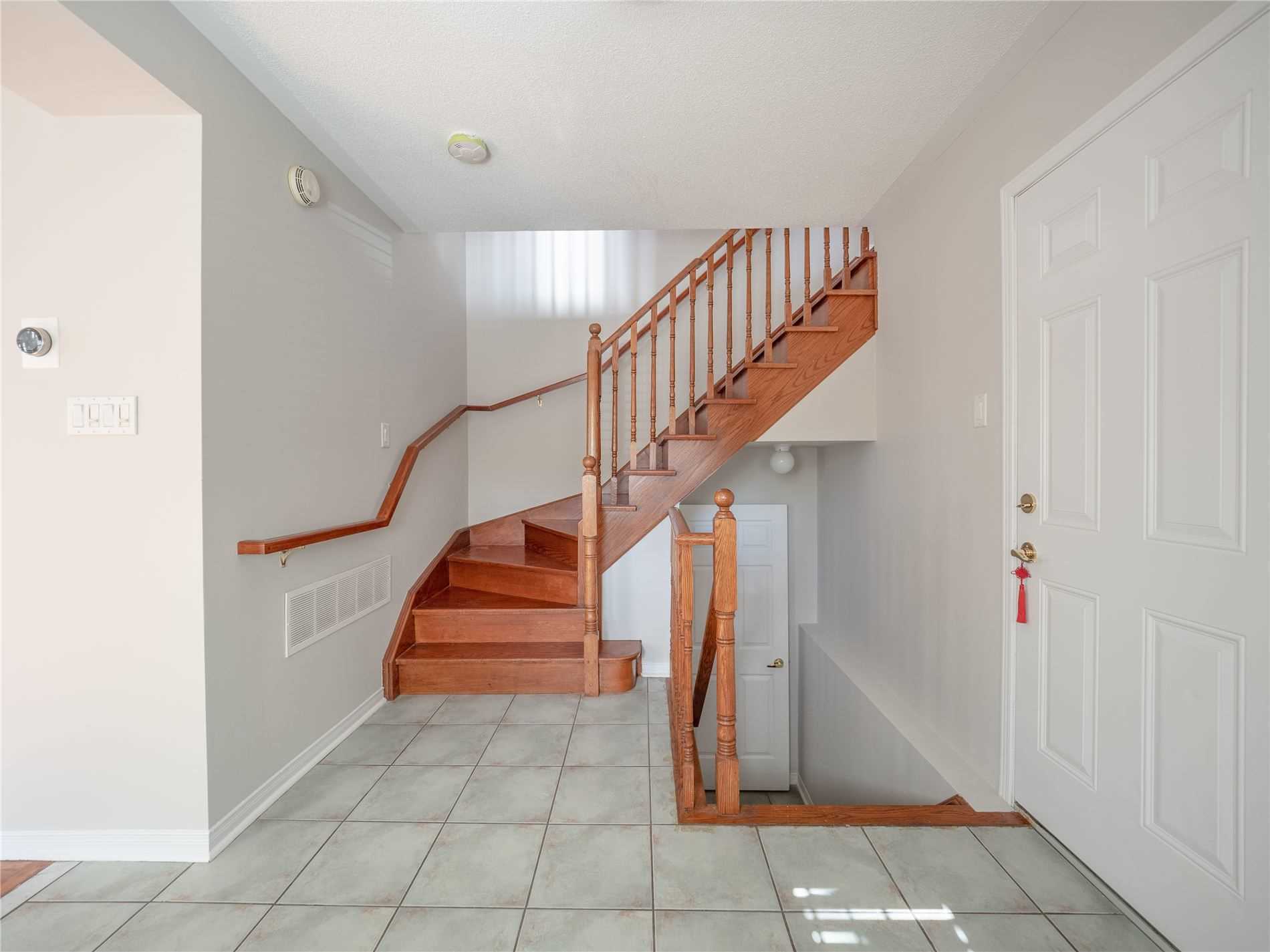 48 Harding St