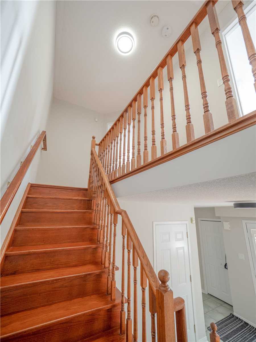 48 Harding St