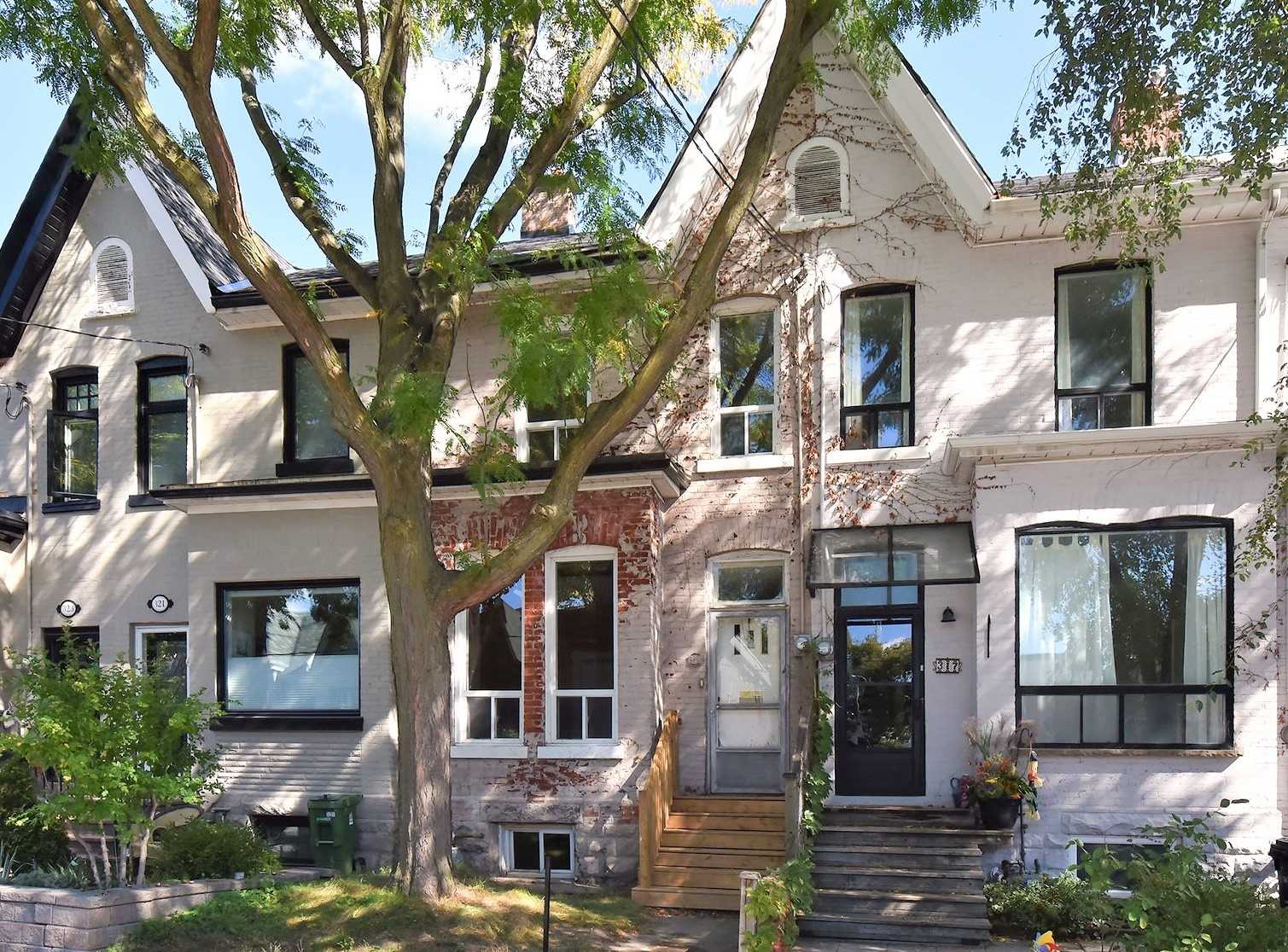 319 Indian Road Cres