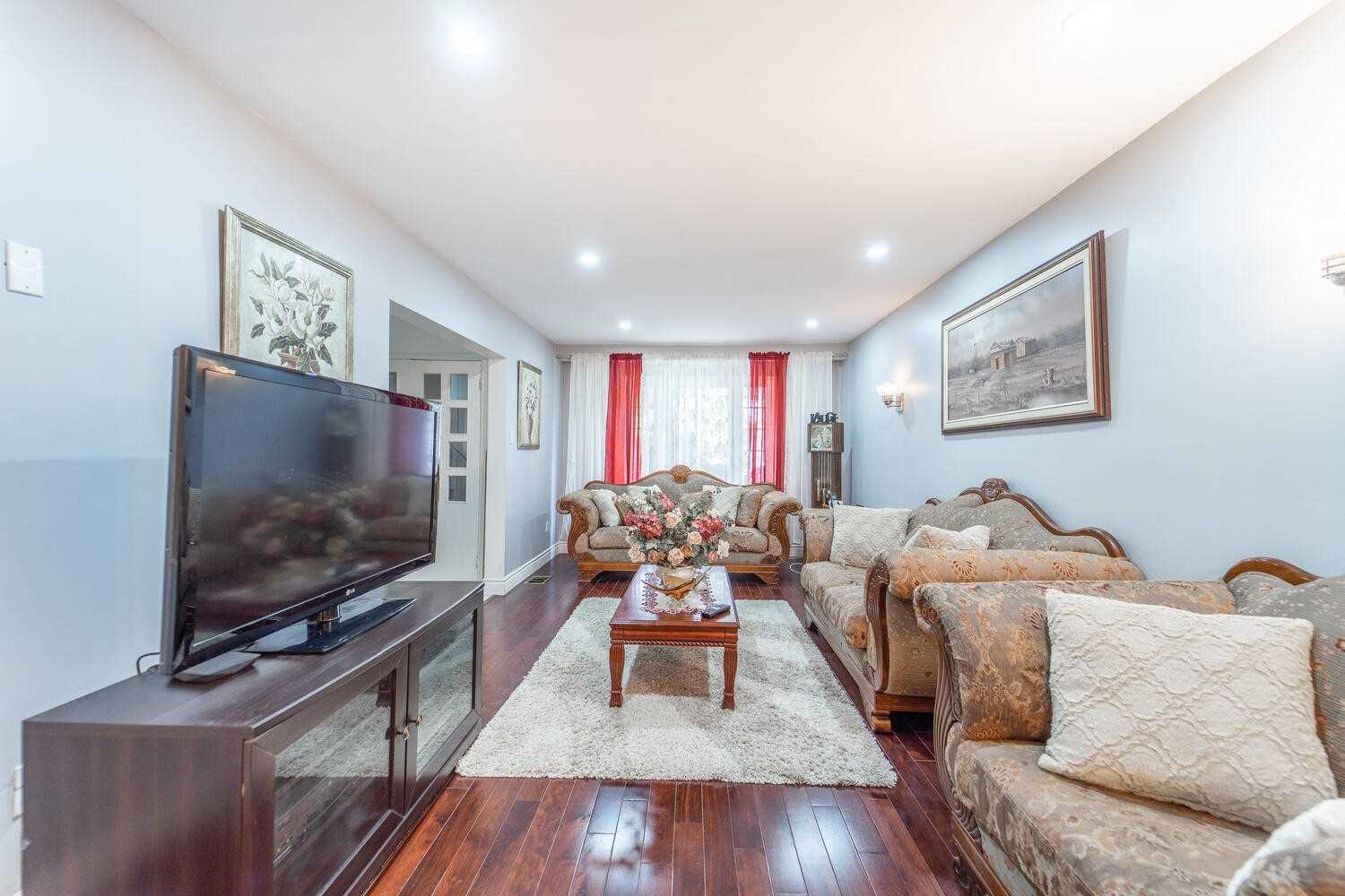 56 Lexington Ave