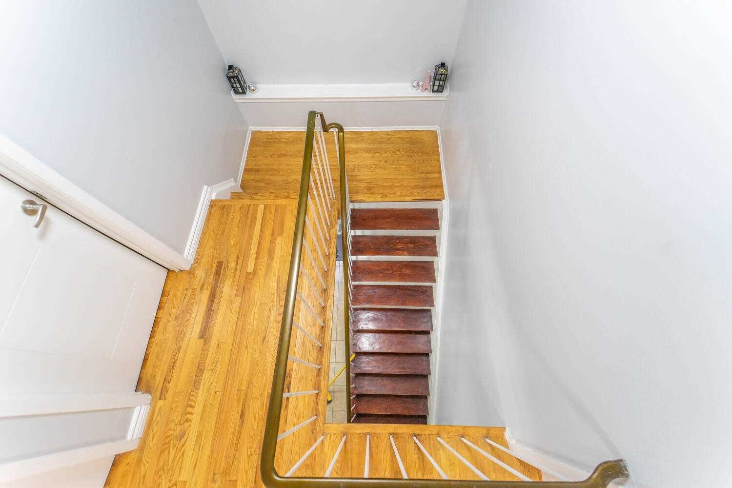 56 Lexington Ave