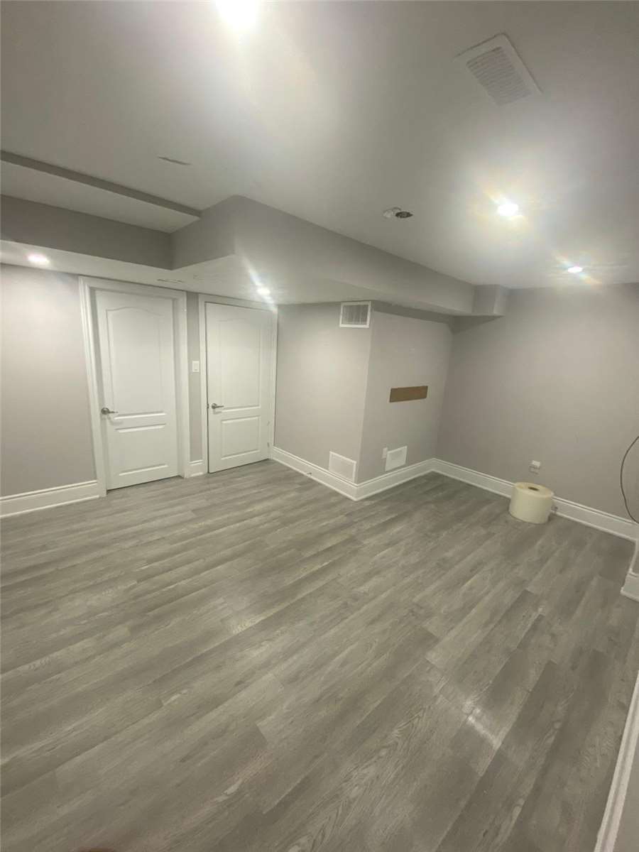 212 Valleyway Dr
