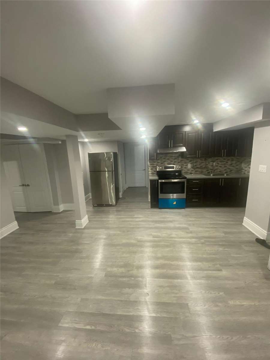 212 Valleyway Dr