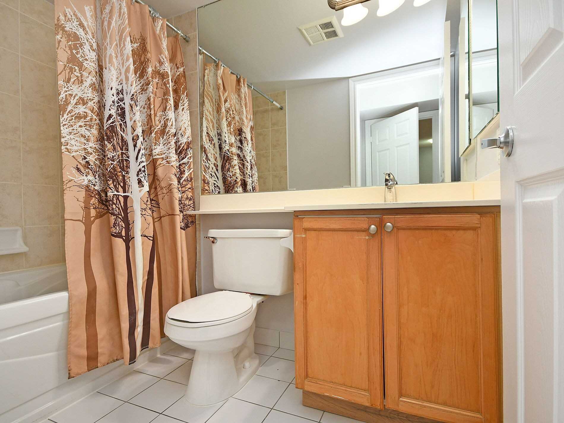 3888 Duke Of York Blvd, #1622