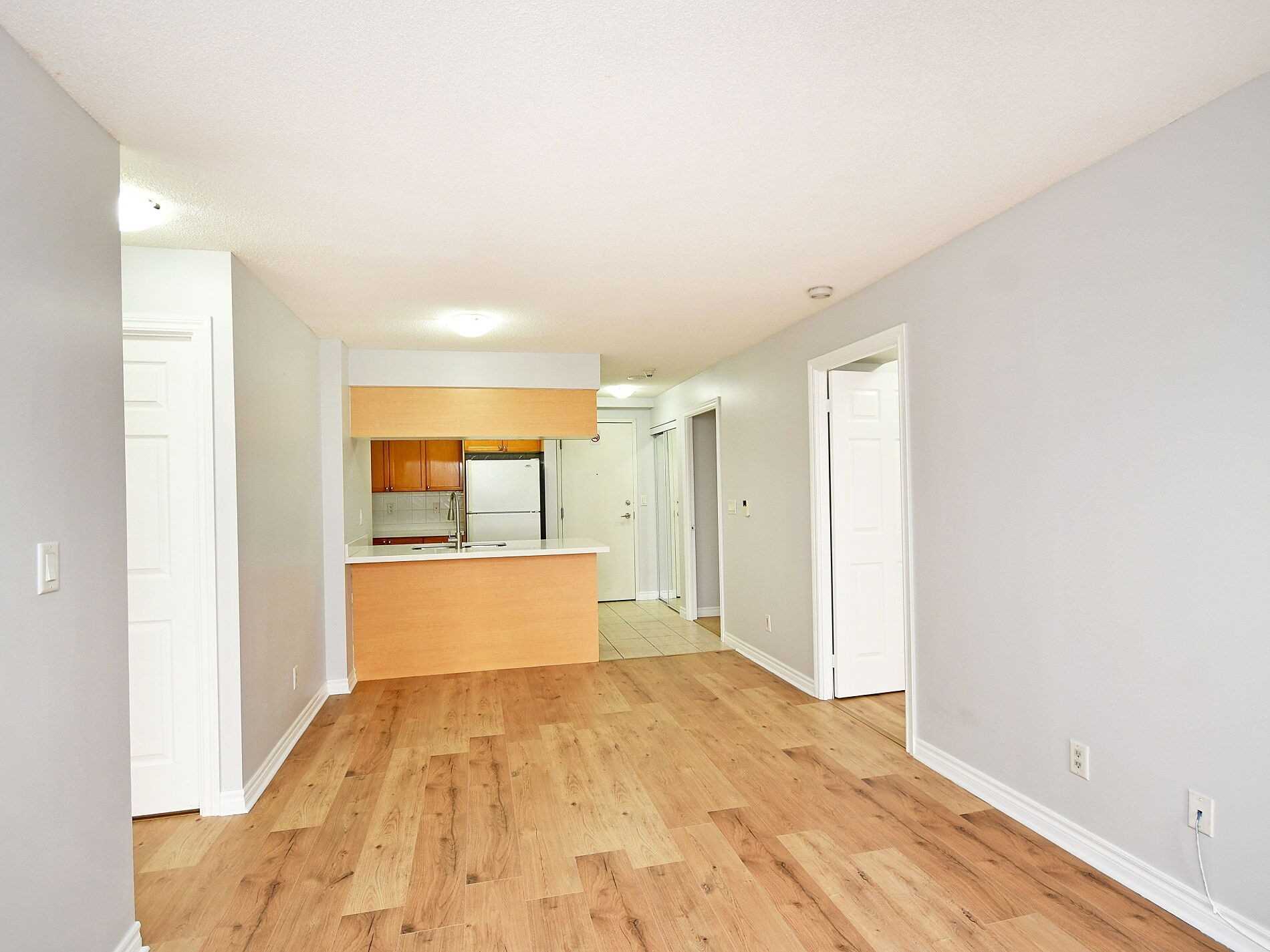 3888 Duke Of York Blvd, #1622