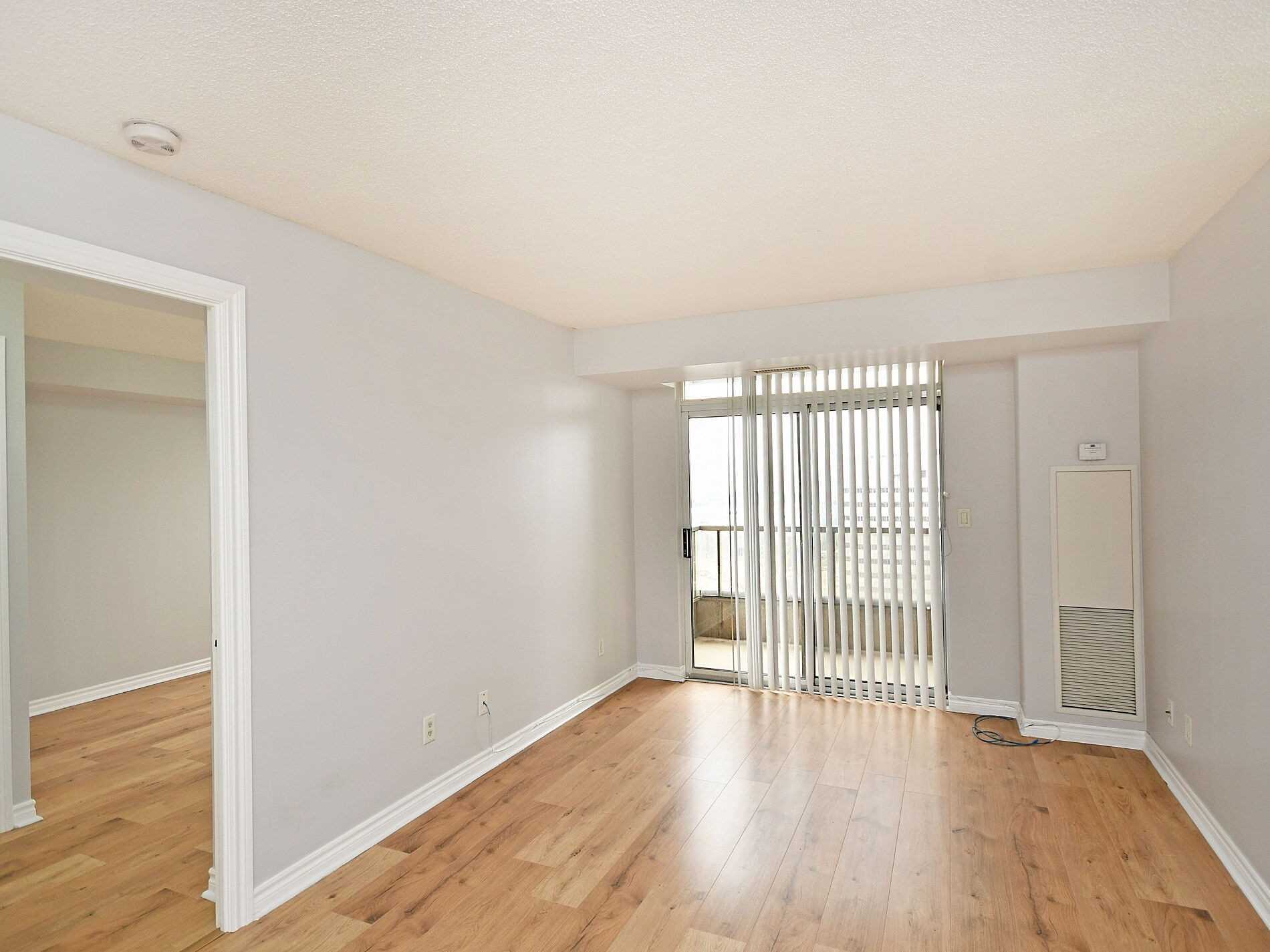 3888 Duke Of York Blvd, #1622