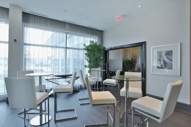65 Speers Rd, #203
