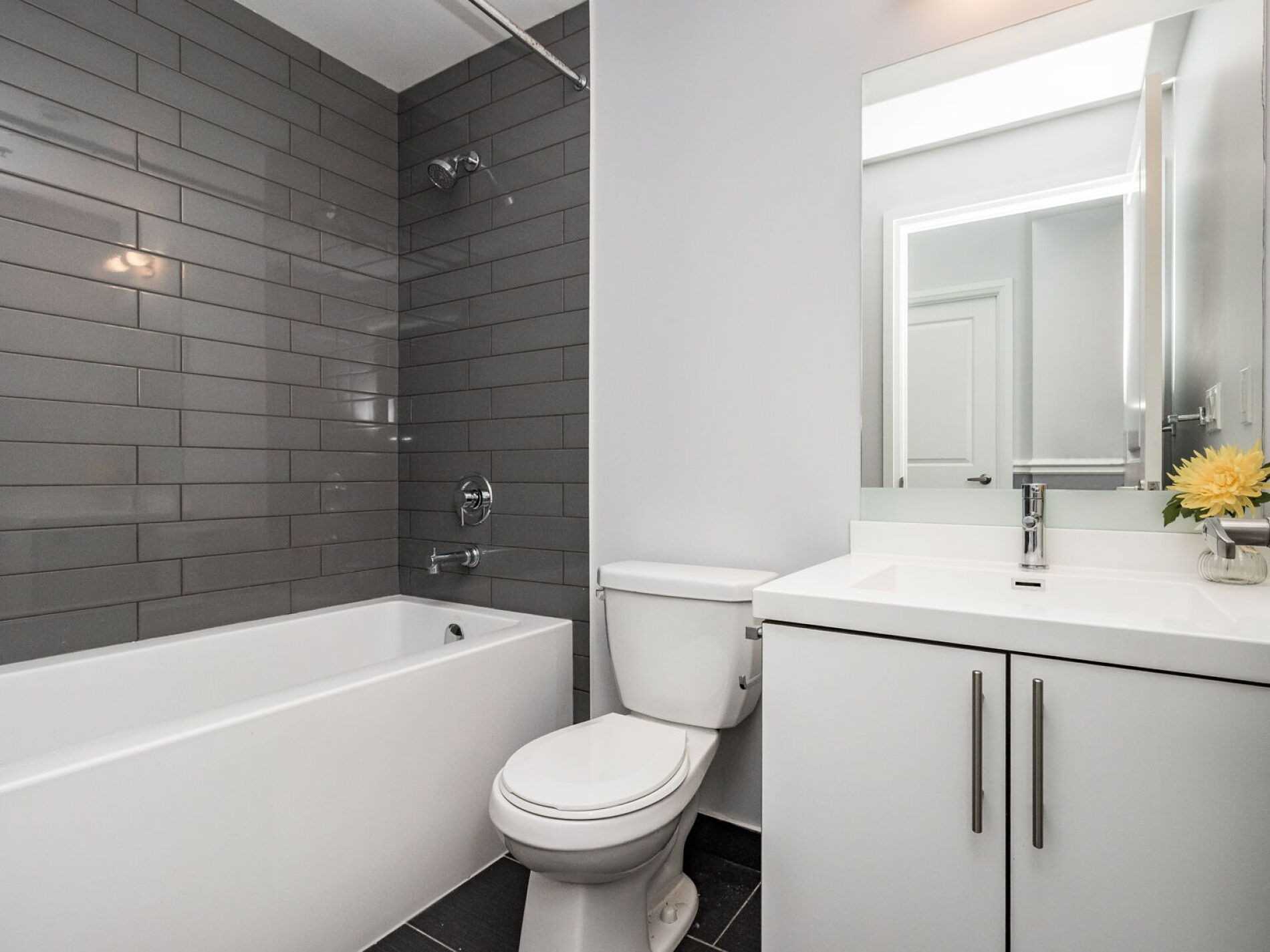 65 Speers Rd, #203