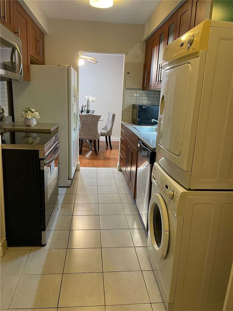 1625 Bloor St E, #515