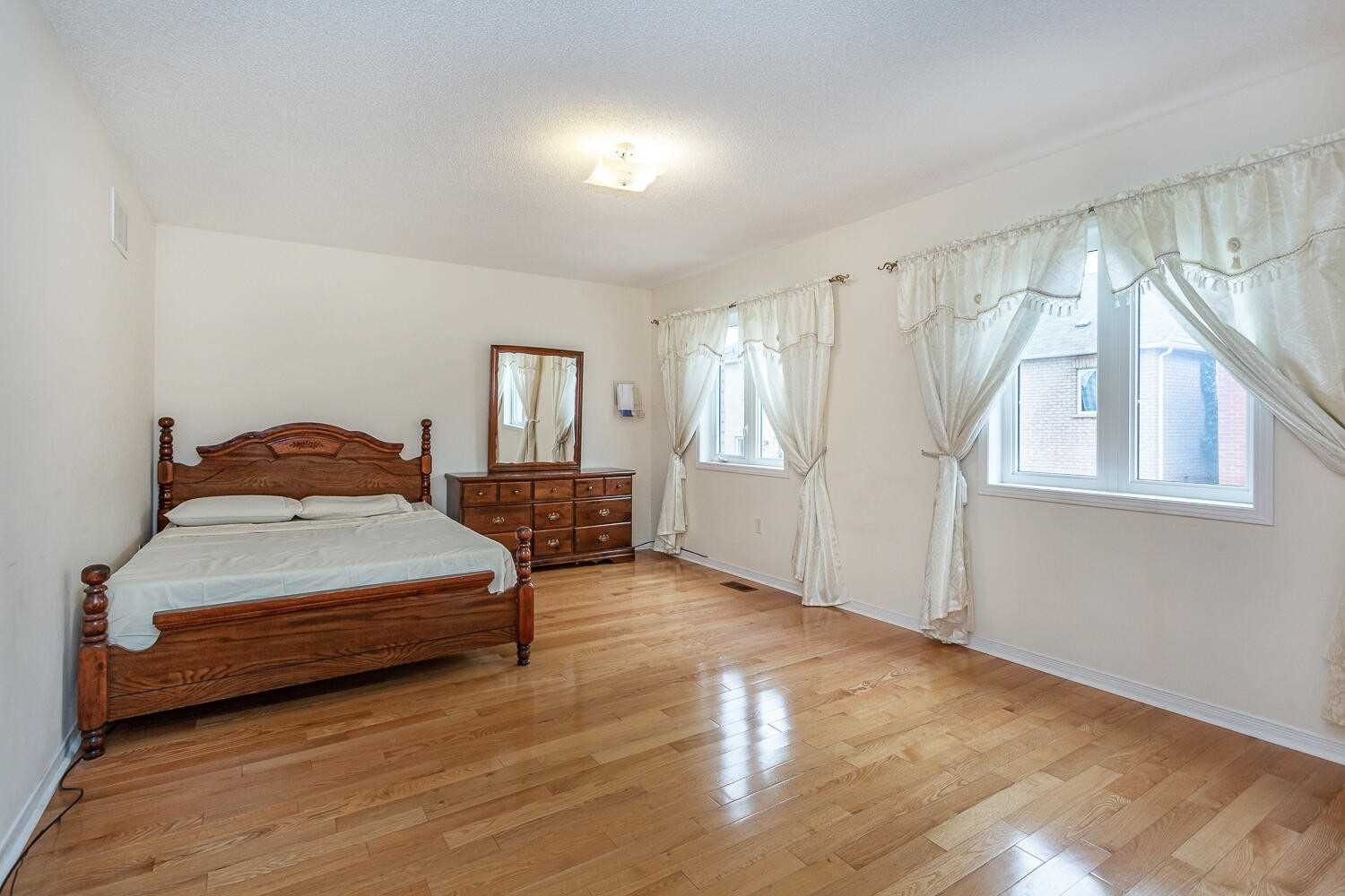 Listing W5396883 - Large Photo # 17