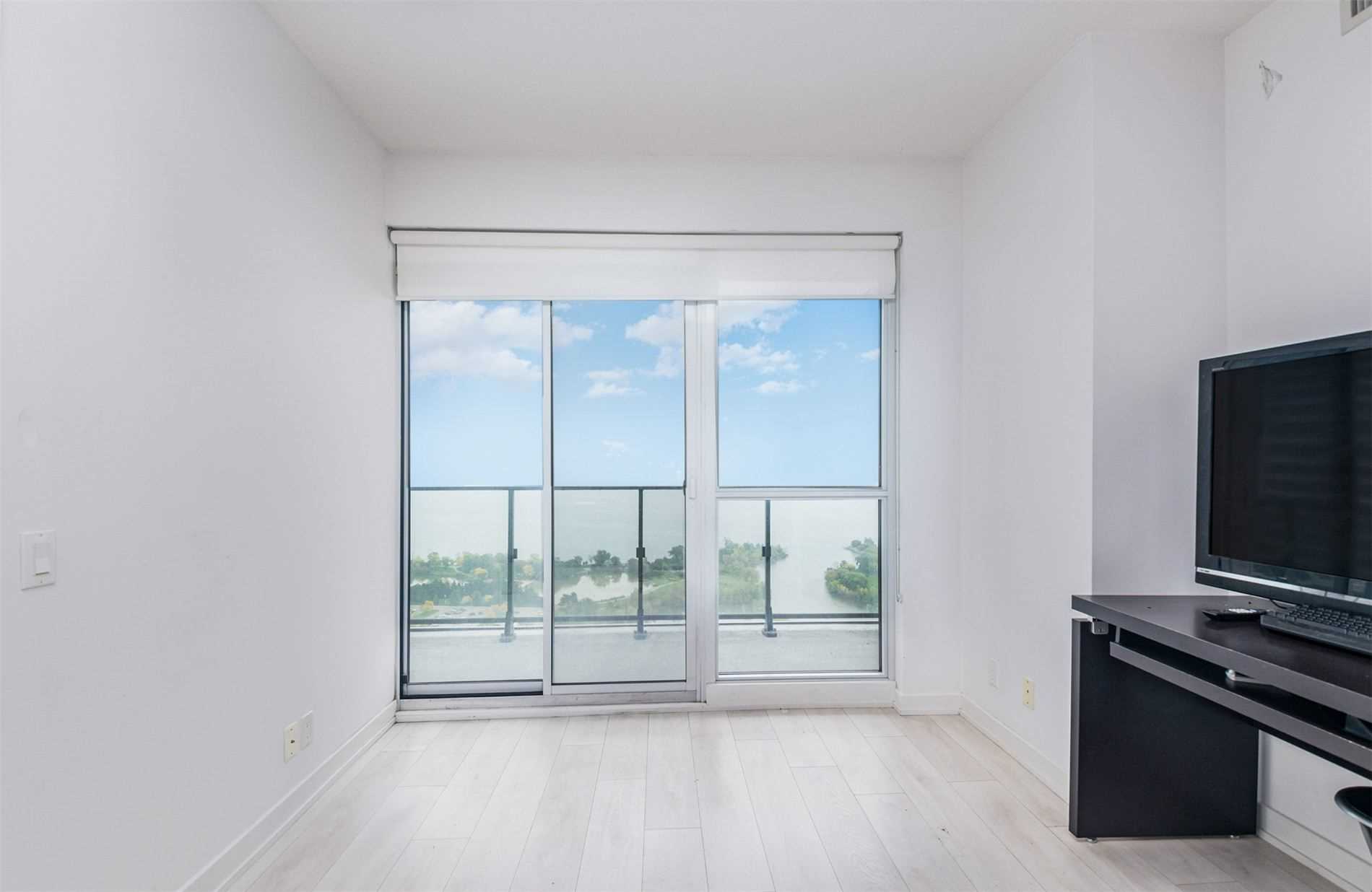 2200 Lake Shore Blvd W, #3710