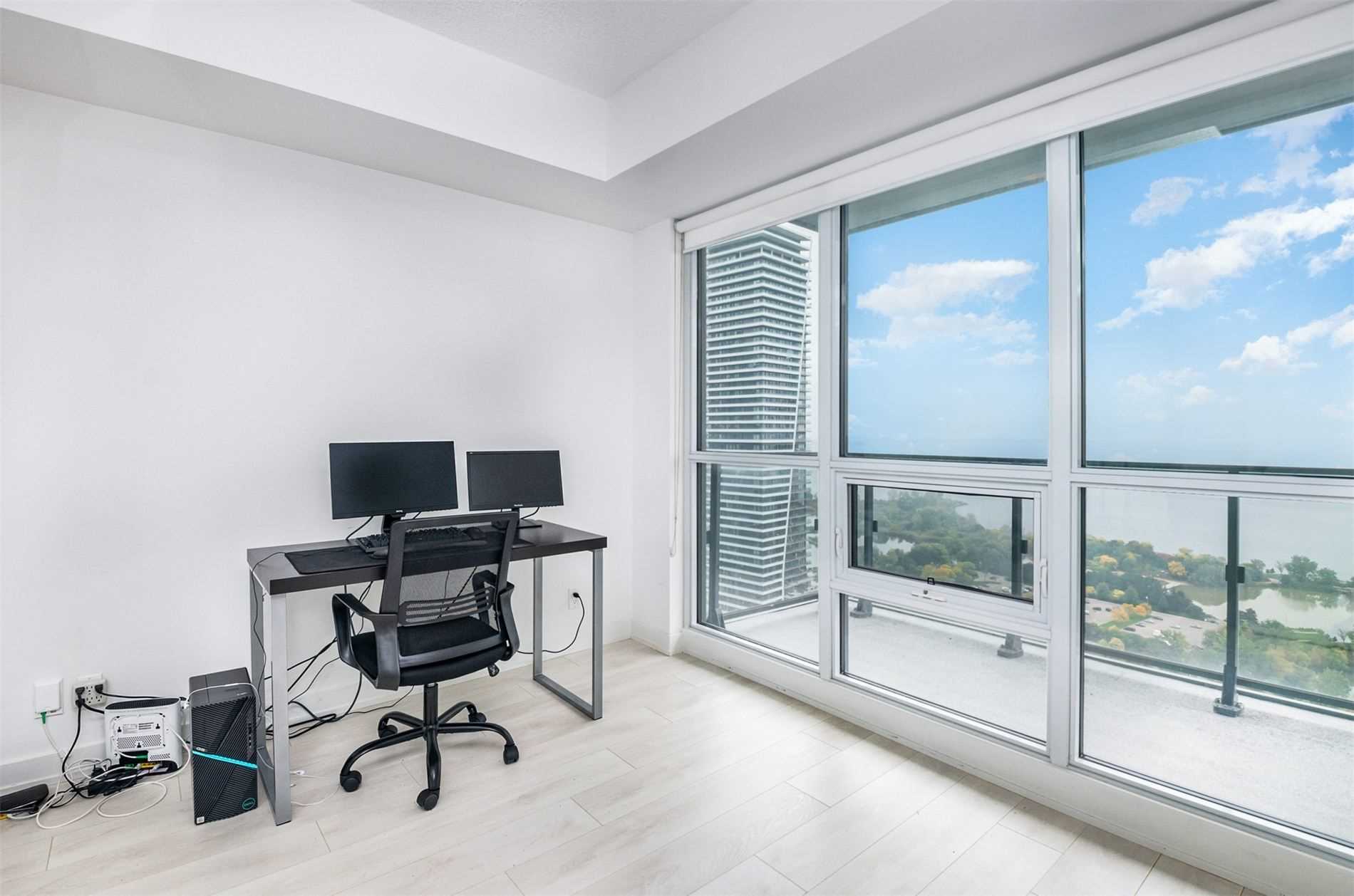 2200 Lake Shore Blvd W, #3710