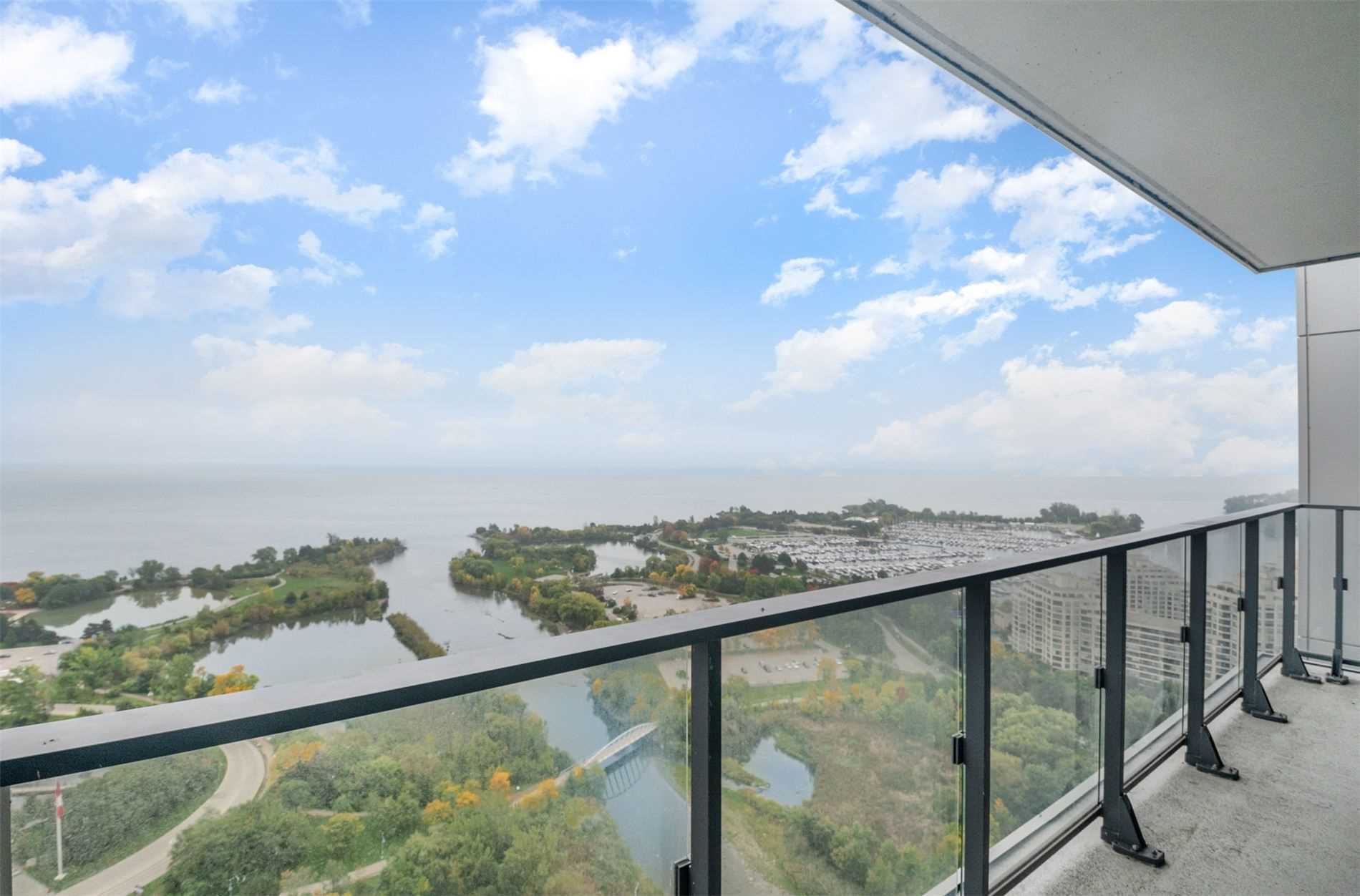 2200 Lake Shore Blvd W, #3710
