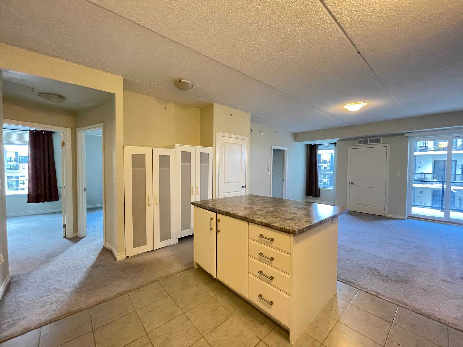 Listing W5401353 - Large Photo # 8