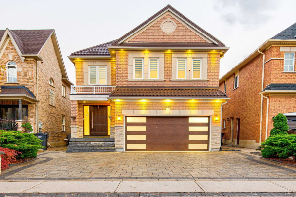 29 Eastbrook Way, Brampton