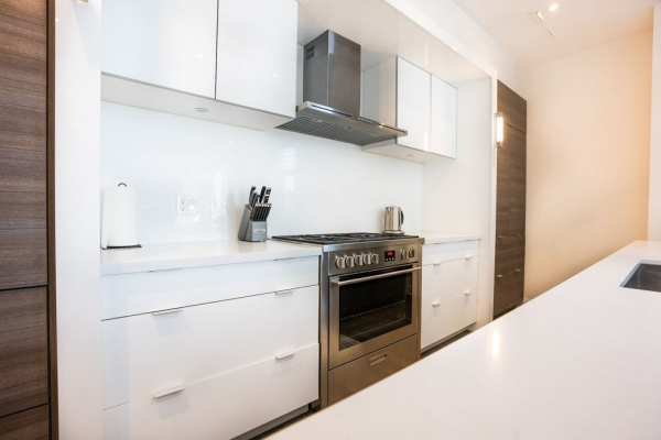 33 Shore Breeze Dr 33 Shore Breeze Dr