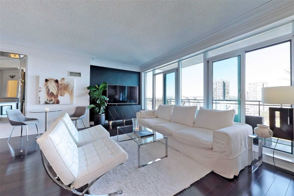 2121 Lake Shore Blvd W 2121 Lake Shore Blvd W