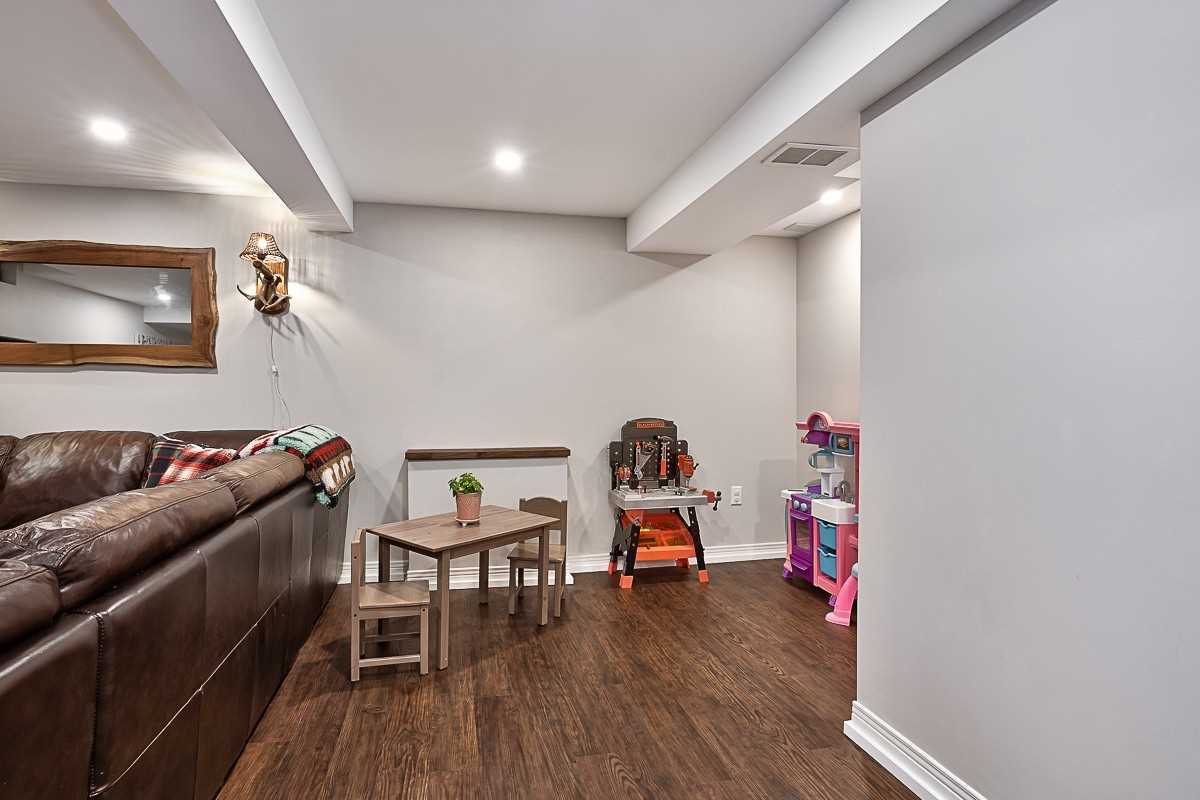 412 Swanson Crt