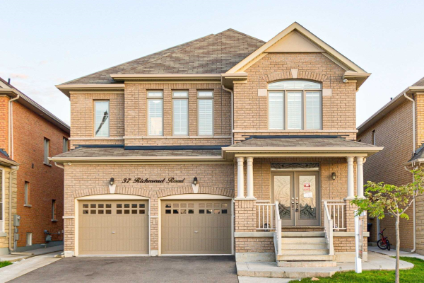 37 Richmead Rd, Brampton
