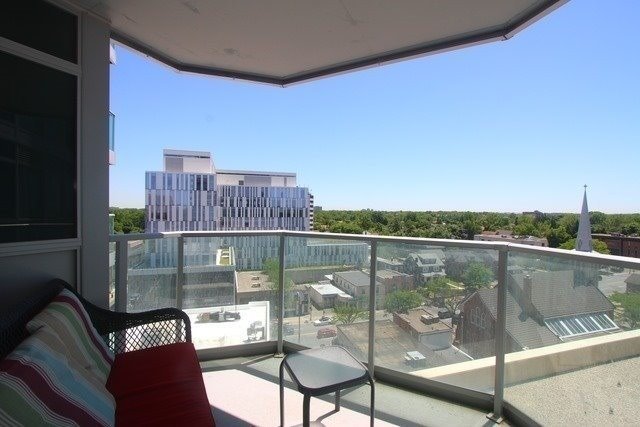 9 George St, #907