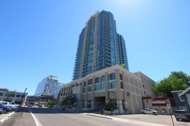 9 George St, #907