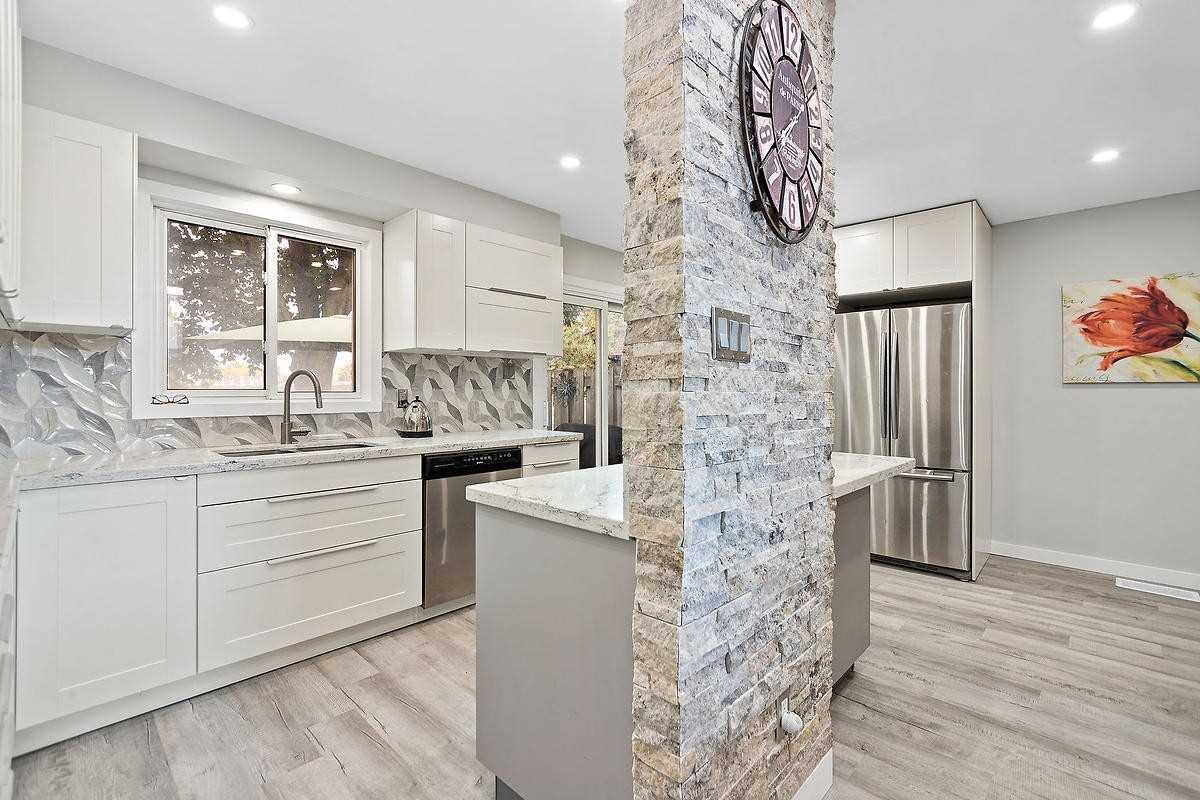 371 Bronte St S, #45