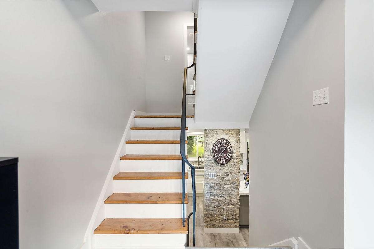 371 Bronte St S, #45