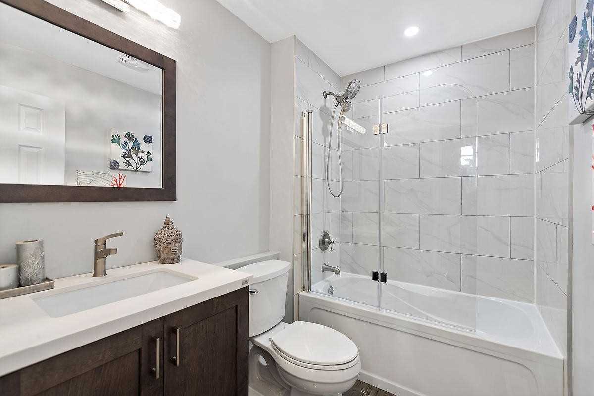 371 Bronte St S, #45