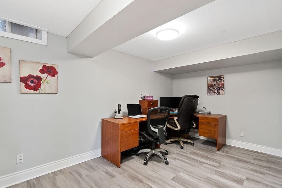 371 Bronte St S, #45